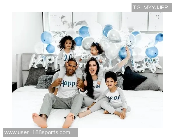 霍福德的妻子：多米尼加首位环球小姐身高188才貌双全令人艳羡